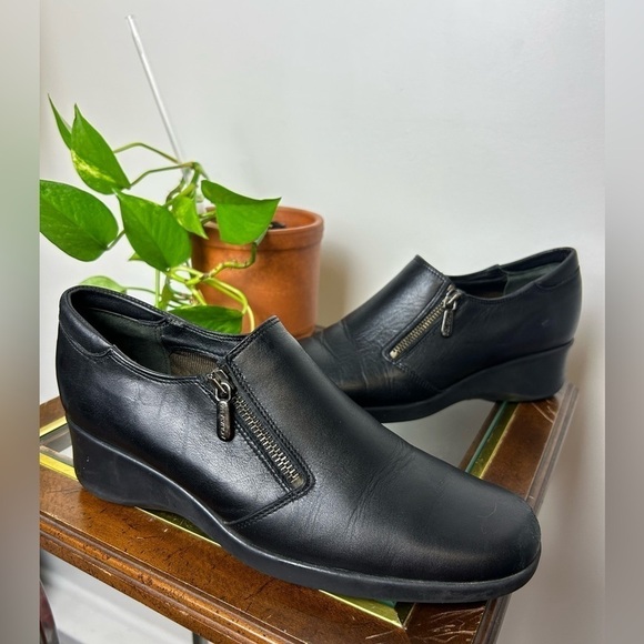 Vintage Y2K 90s 2000s Aquatalia by Marvin K Chunky Black Leather Zip Slip on 9 - Picture 1 of 14